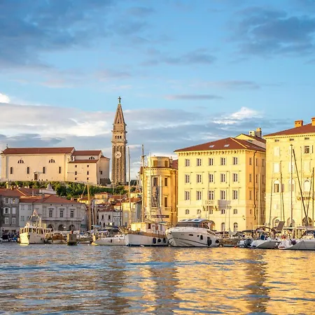 Sunny Piran, Old Town 皮兰